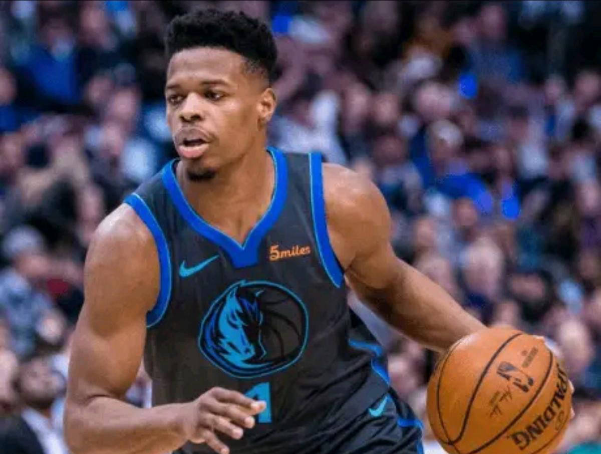 丹尼斯史密斯再次加盟达拉斯独行侠NBA队