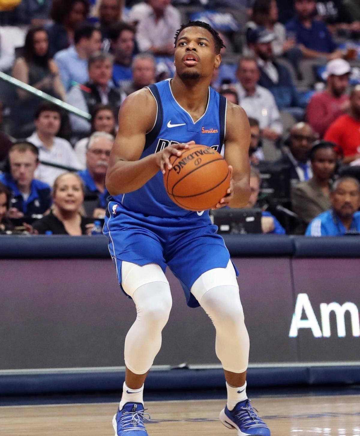 丹尼斯史密斯再次加盟达拉斯独行侠NBA队