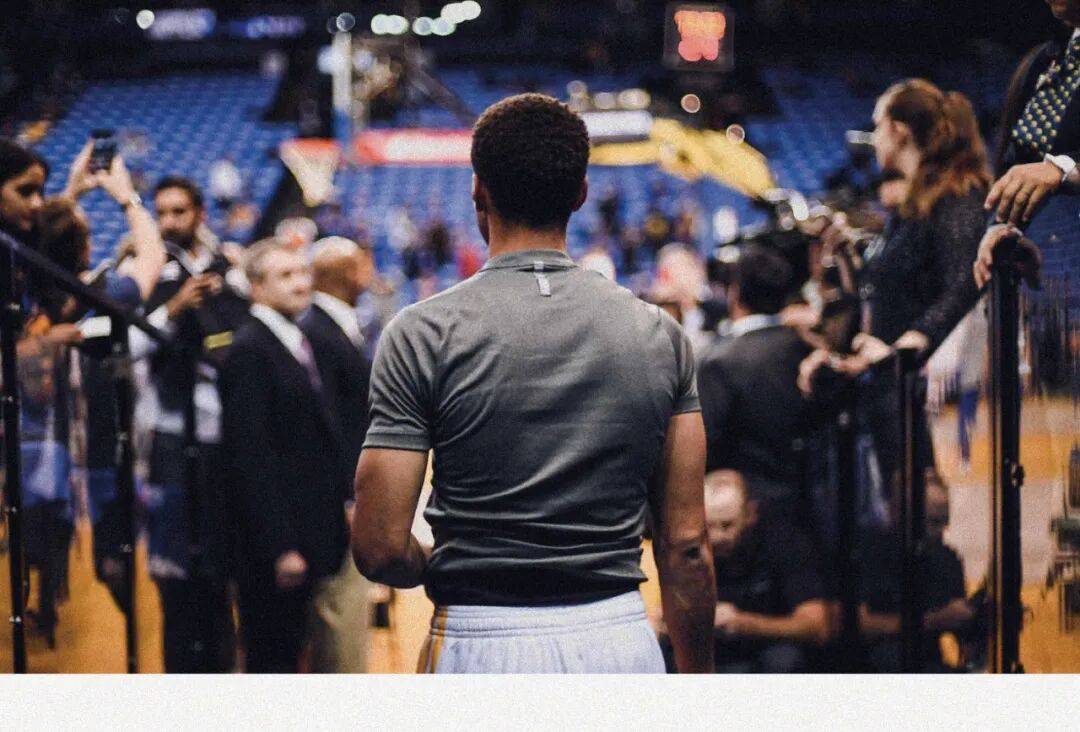 从无名之辈到历史颠覆者,斯蒂芬·库里的故事