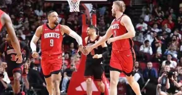 NBA火箭队乌杜卡不用战术培养杰伦格林对吗？