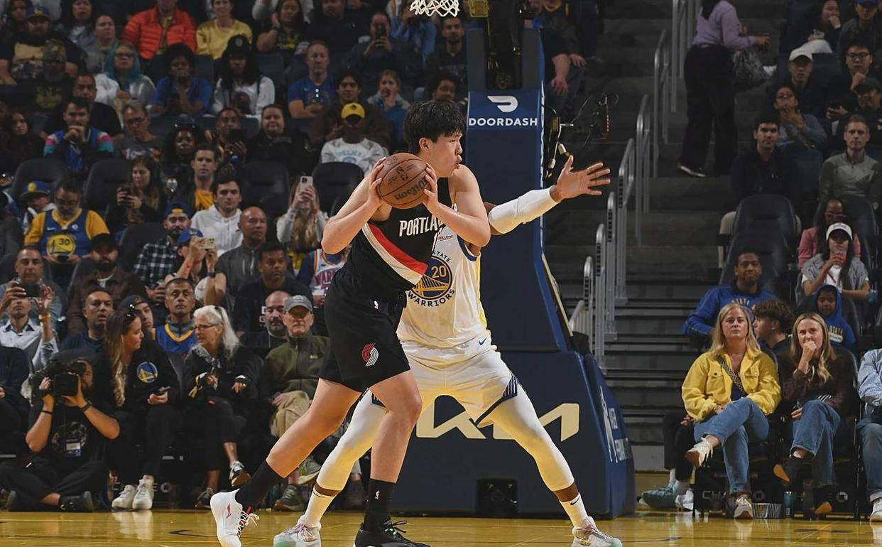 杨瀚森：从CBA最佳防守球員(yuán)到NBA防守软肋，究竟为何？