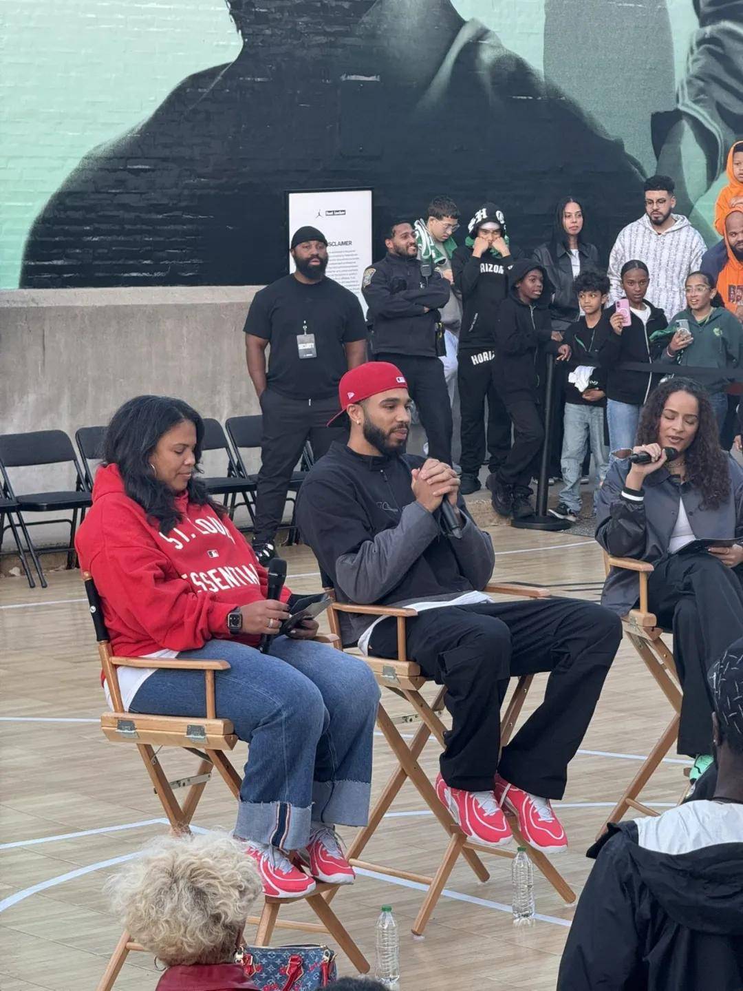 跟(gēn)腱撕裂！宣布复出(chū)！直接改变NBA格局